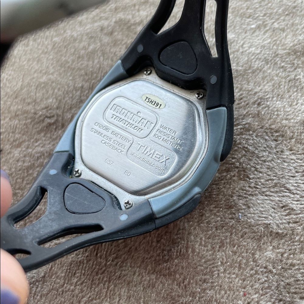 •TIMEX• Ironman Triathlon digital watch >> water resistant (dead battery) - Picture 6 of 14